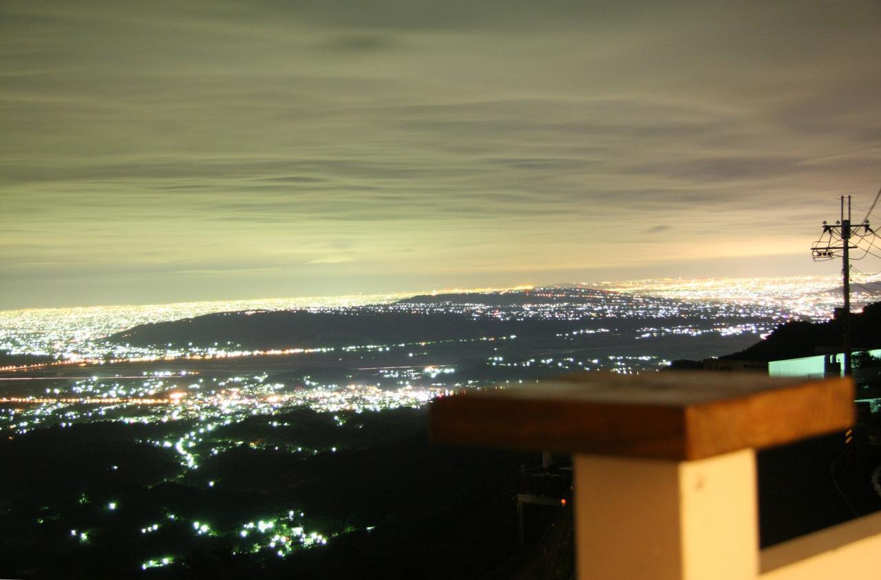 Sky Lounge B&B Csusan Kültér fotó