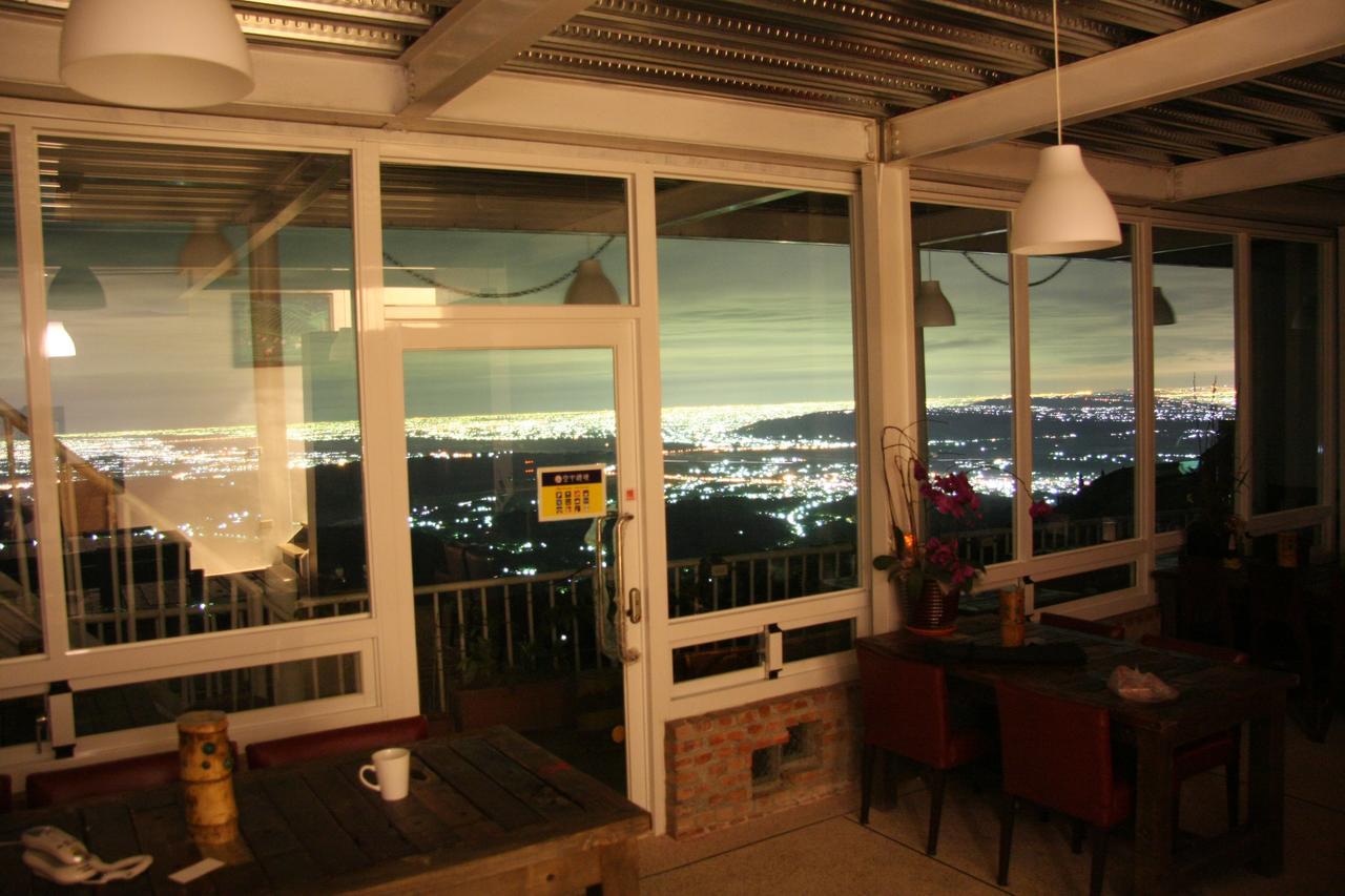 Sky Lounge B&B Csusan Kültér fotó