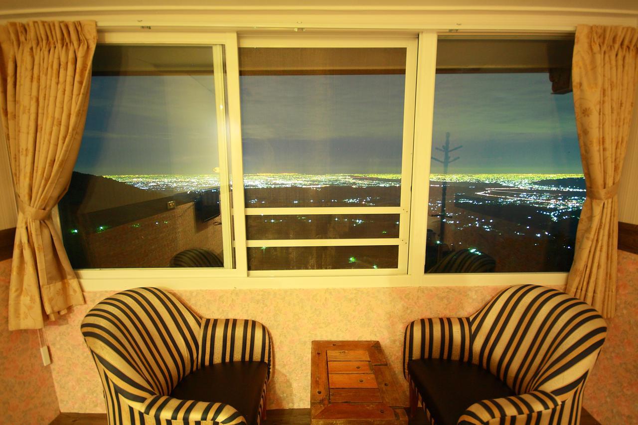 Sky Lounge B&B Csusan Kültér fotó